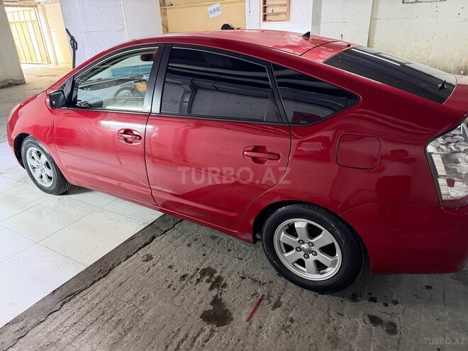 Toyota Prius-4