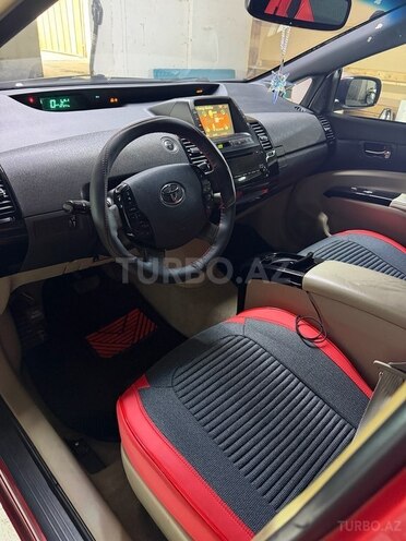 Toyota Prius-5