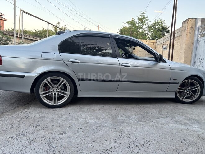BMW 528-4