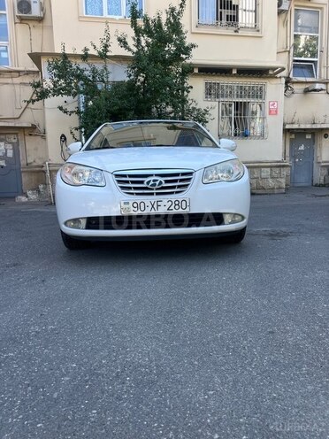 Hyundai Elantra-3