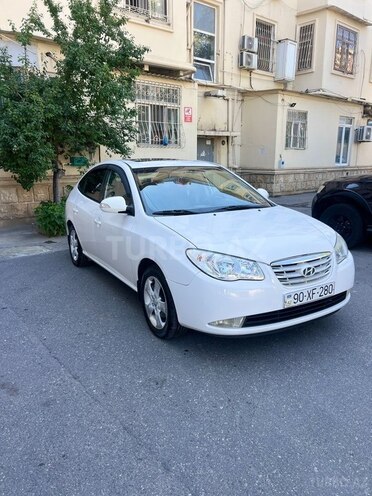 Hyundai Elantra-5