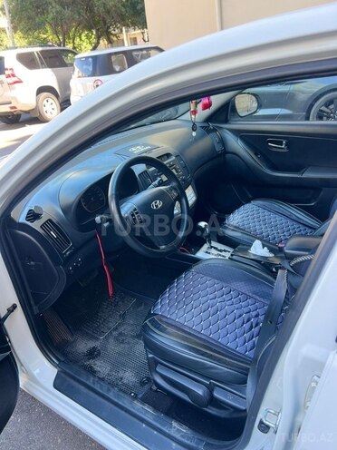 Hyundai Elantra-6