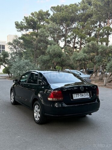Volkswagen Polo-7