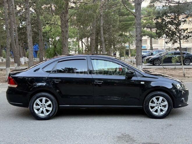 Volkswagen Polo-8