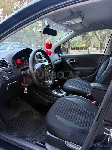 Volkswagen Polo-11