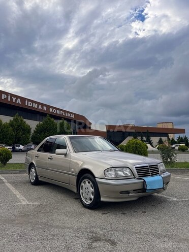Mercedes C 220-3