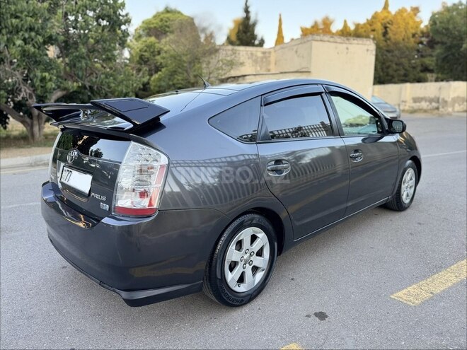 Toyota Prius-6