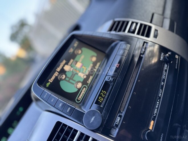 Toyota Prius-11