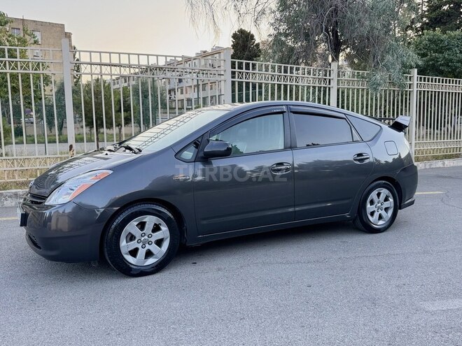 Toyota Prius-13
