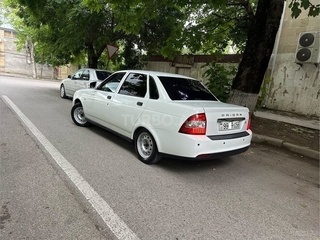 LADA (VAZ) Priora-8