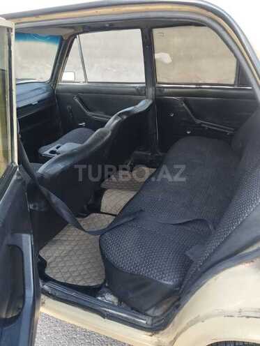 LADA (VAZ) 2106-4