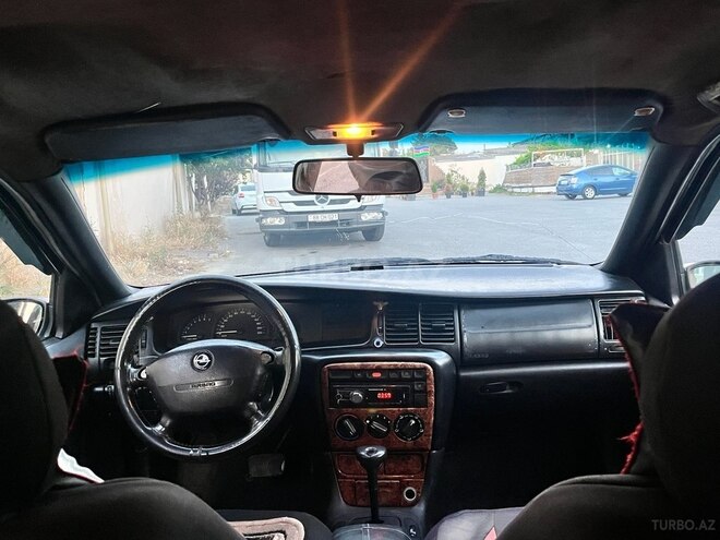 Opel Vectra-8