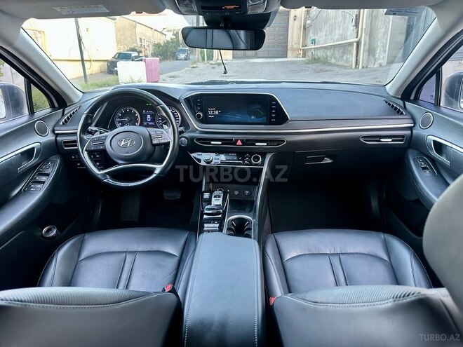 Hyundai Sonata-15