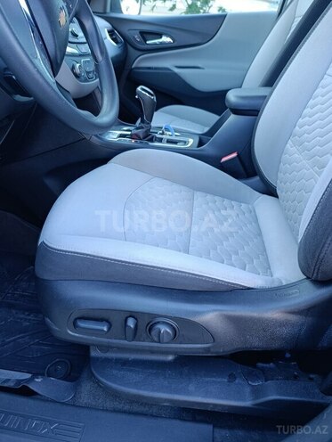 Chevrolet Equinox-8