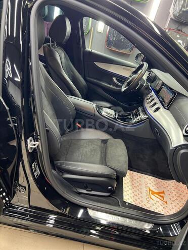 Mercedes E 300 de-15
