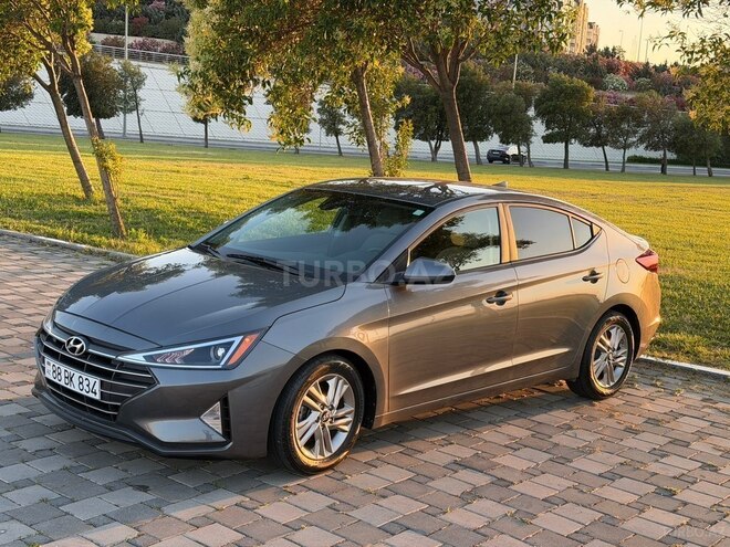 Hyundai Elantra-7