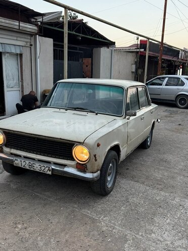 LADA (VAZ) 21011-4
