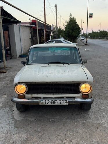 LADA (VAZ) 21011-1
