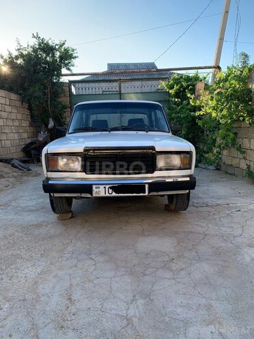 LADA (VAZ) 2107-1
