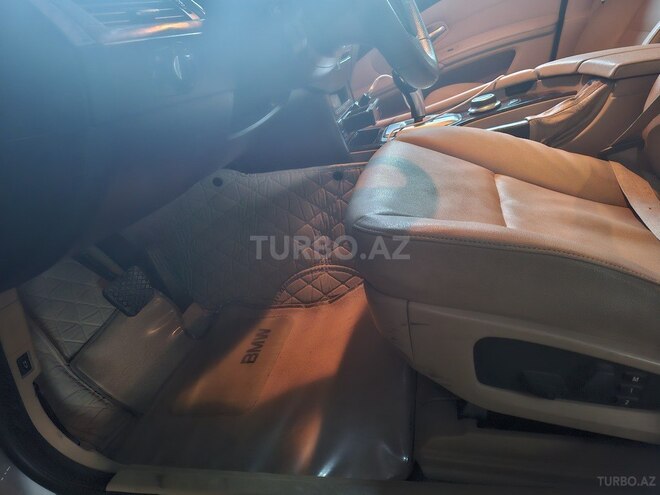 BMW 530-10