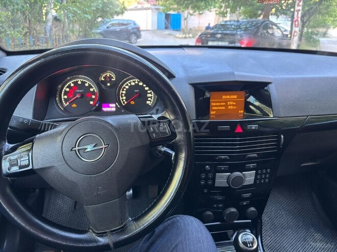 Opel Astra-12