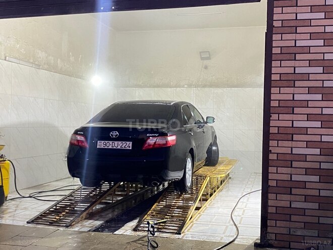 Toyota Camry-7