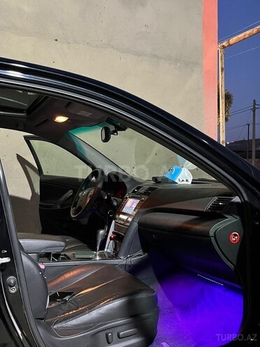 Toyota Camry-12