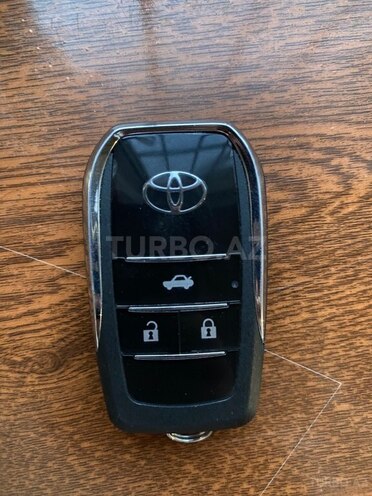 Toyota Camry-21