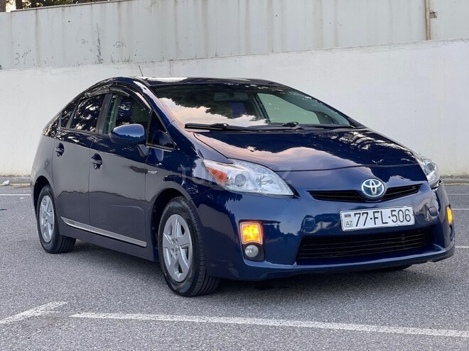 Toyota Prius-3