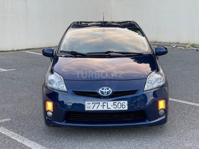 Toyota Prius-2