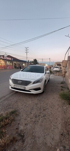 Hyundai Sonata-6