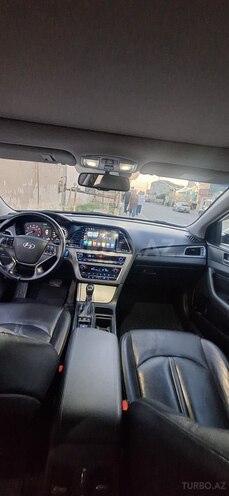 Hyundai Sonata-10