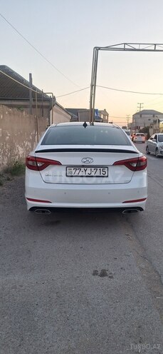 Hyundai Sonata-2