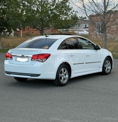 Chevrolet Cruze-9