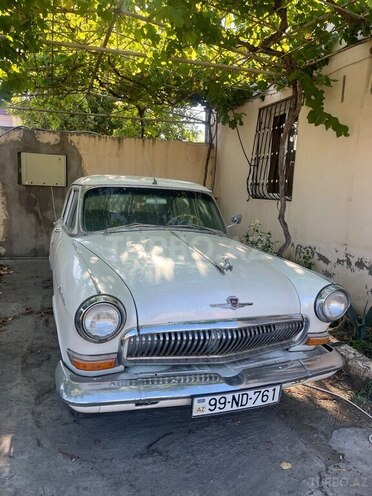 GAZ 21 "Volga"-1