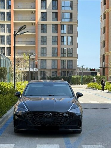 Hyundai Sonata-4