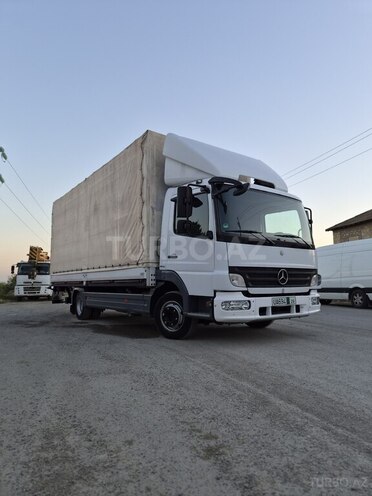 Mercedes Atego 818-1