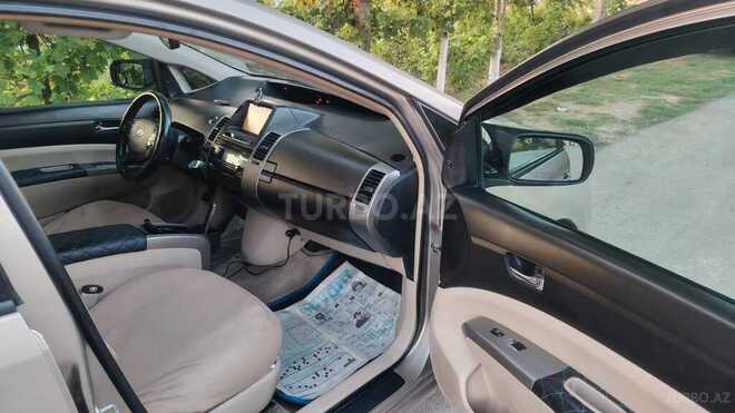 Toyota Prius-9