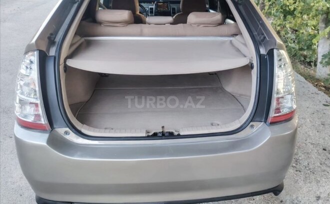 Toyota Prius-3