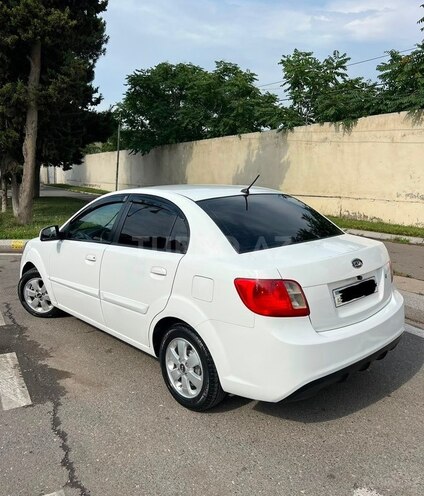 Kia Rio-3
