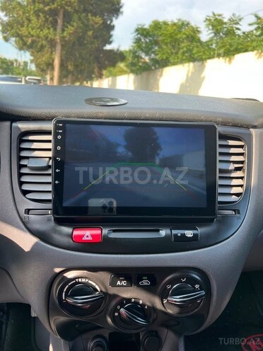 Kia Rio-16