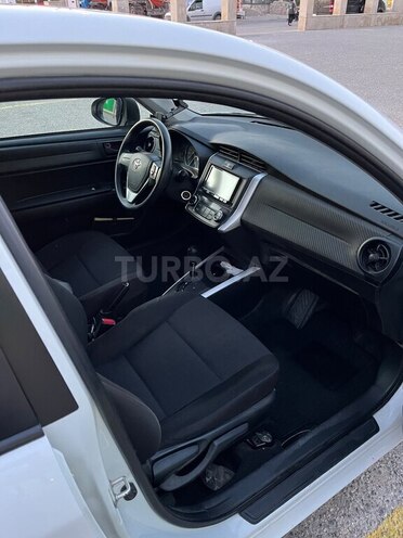 Toyota Corolla Fielder-6