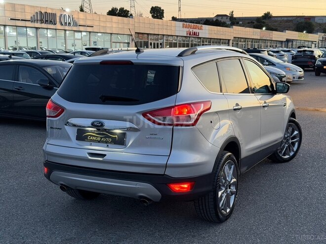 Ford Escape-8
