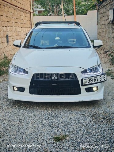 Mitsubishi Lancer-1