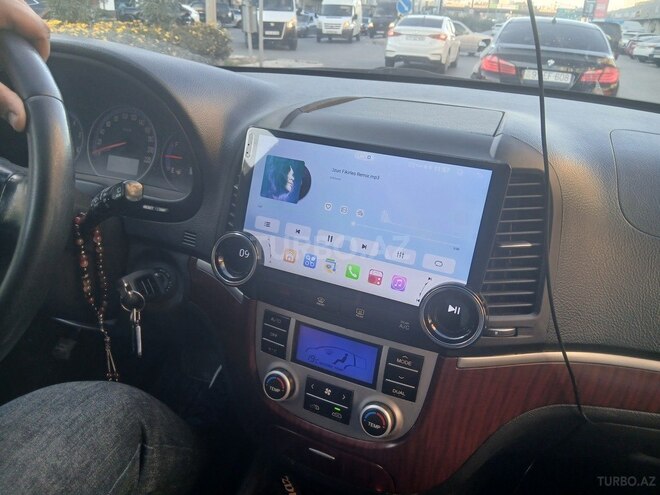 Hyundai Santa Fe-11