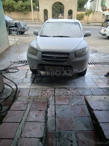 Hyundai Santa Fe-12