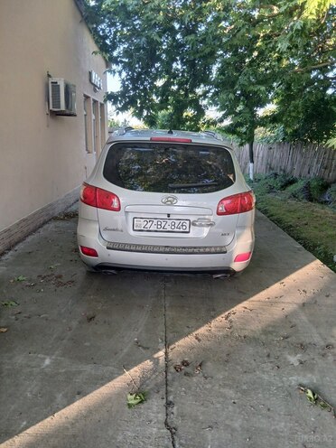 Hyundai Santa Fe-5