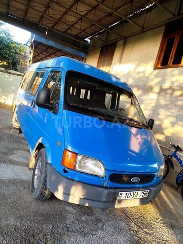 Ford Transit-1
