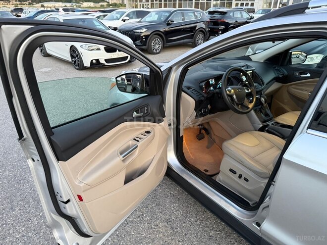 Ford Escape-15