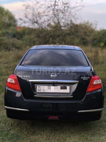 Nissan Teana-2